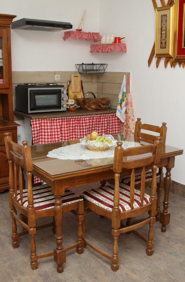 Apartman Sokica Bizovac Exterior foto
