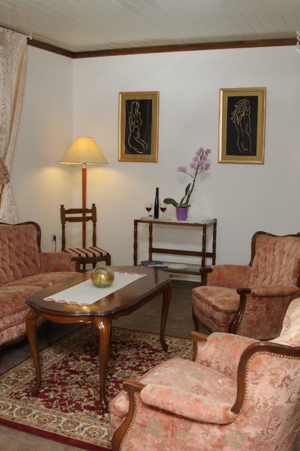 Apartman Sokica Bizovac Exterior foto